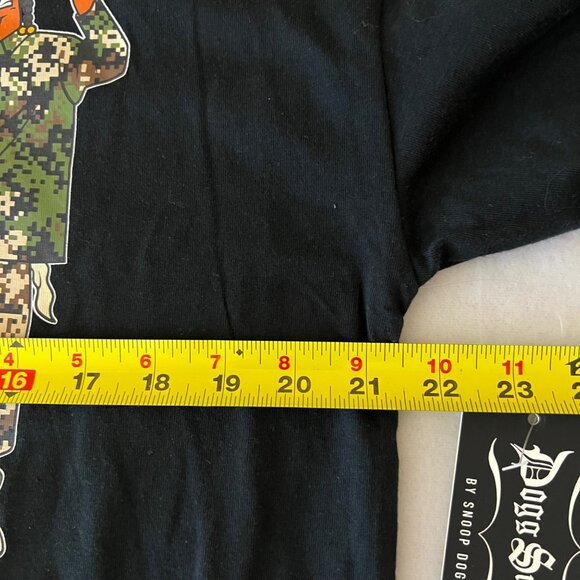 NWT Dogg Supply by Snoop Dogg Mens Black Short Sleeve Camo Design T-shirt Size M - Picture 6 of 7